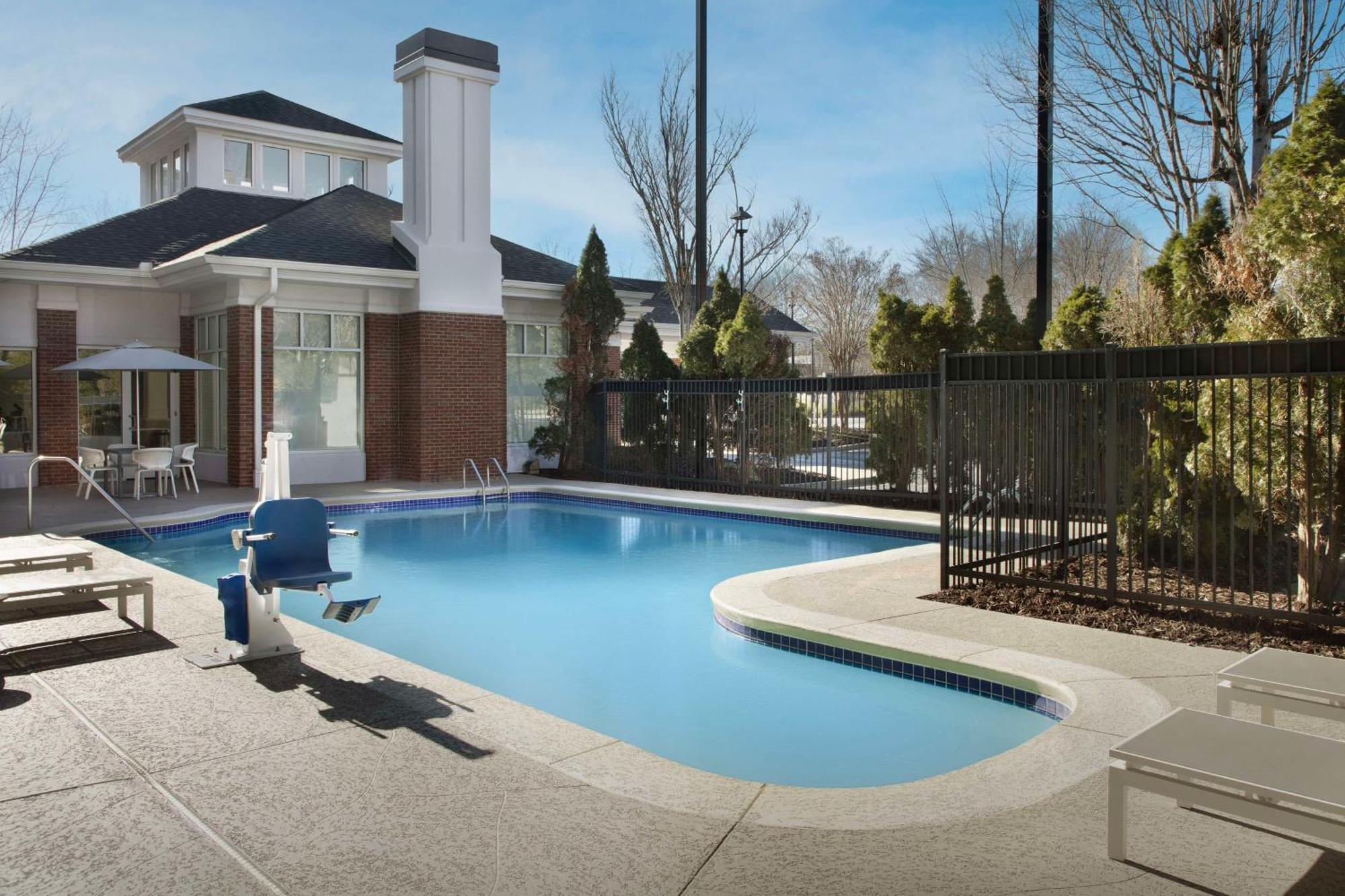 Hilton Garden Inn Atlanta North/Johns Creek Eksteriør billede